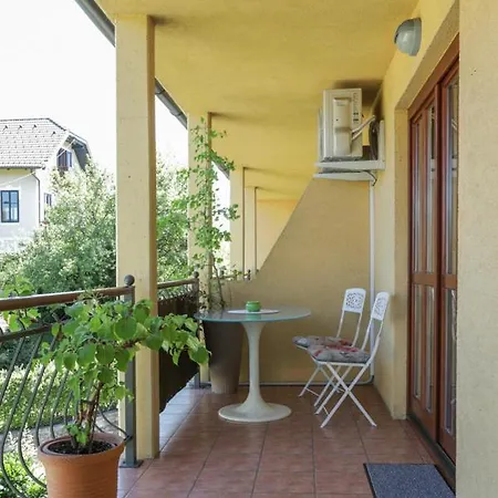 Apartment Amigo *